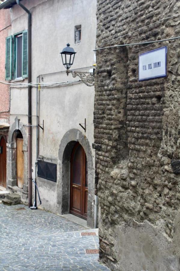 Torre Iolanda Bed & Breakfast Campagnano Di Roma Dış mekan fotoğraf